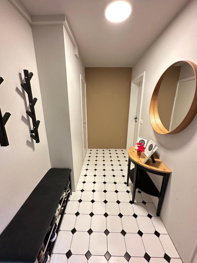 Spacious And Family Friendly Apartment In Kopavogur Reykjavik Bagian luar foto